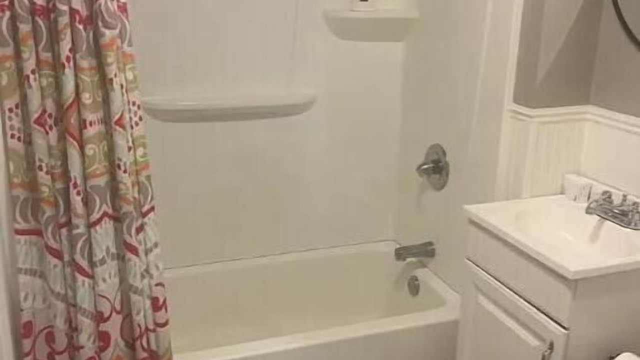 Photo of Bathroom in Ballinger