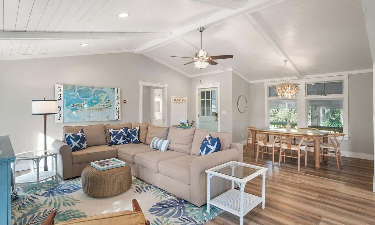 Photo of Bedroom in Blue Heron Lake