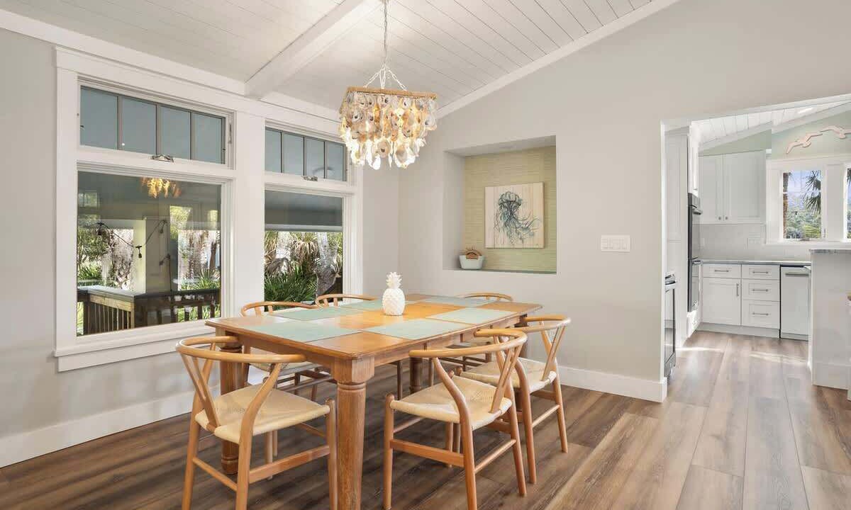 Photo of Livingroom in Blue Heron Lake