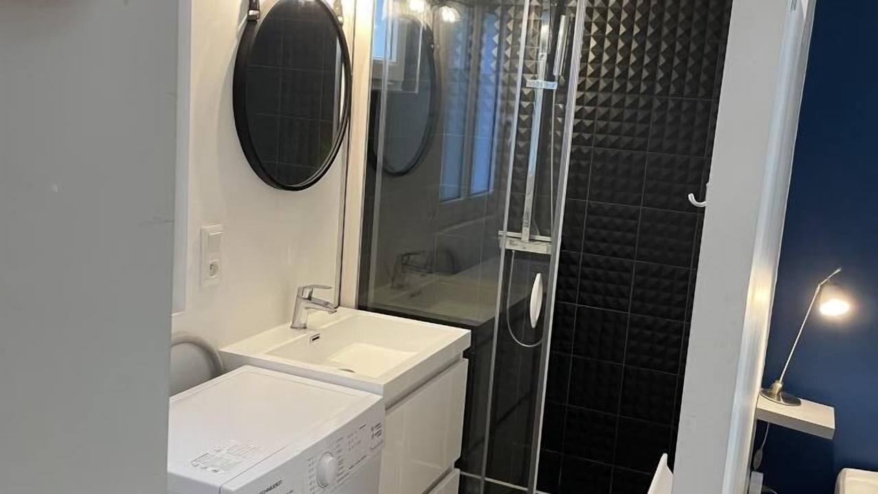 Photo of Bathroom in Centre Ville