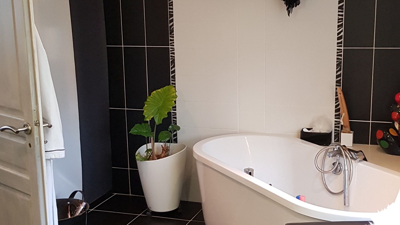 Photo of Bathroom in Vismes