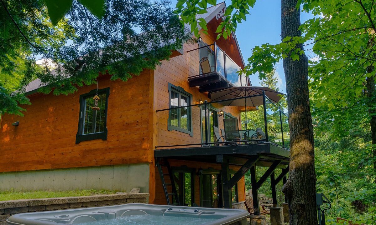 Photo of Patio Balcony in Entrelacs