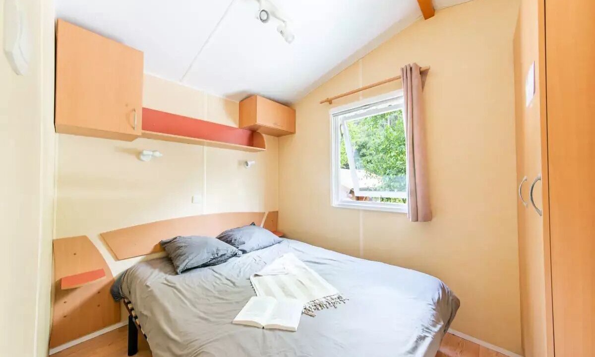 Photo of Bedroom in Saint-Vincent-de-Durfort