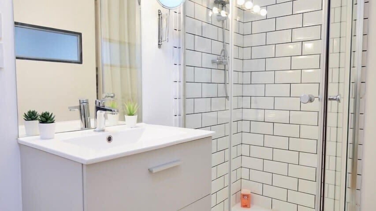 Photo of Bathroom in 9th Arrondissement