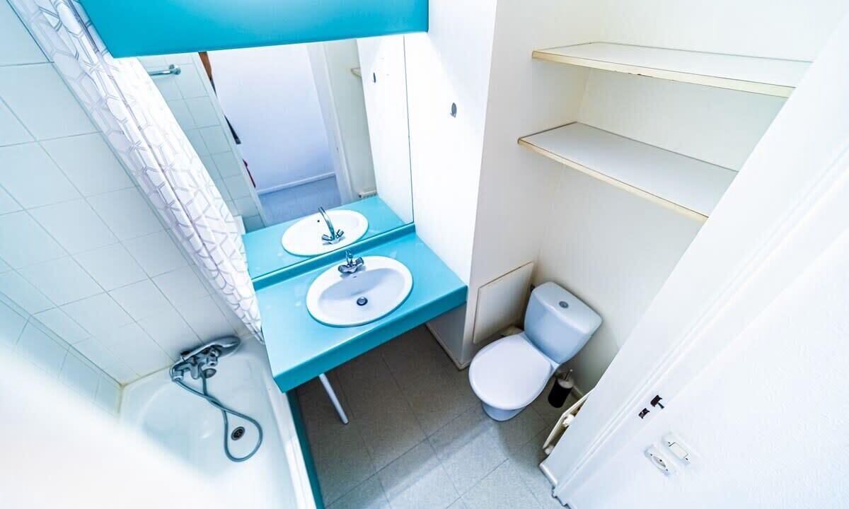 Photo of Bathroom in 9th Arrondissement