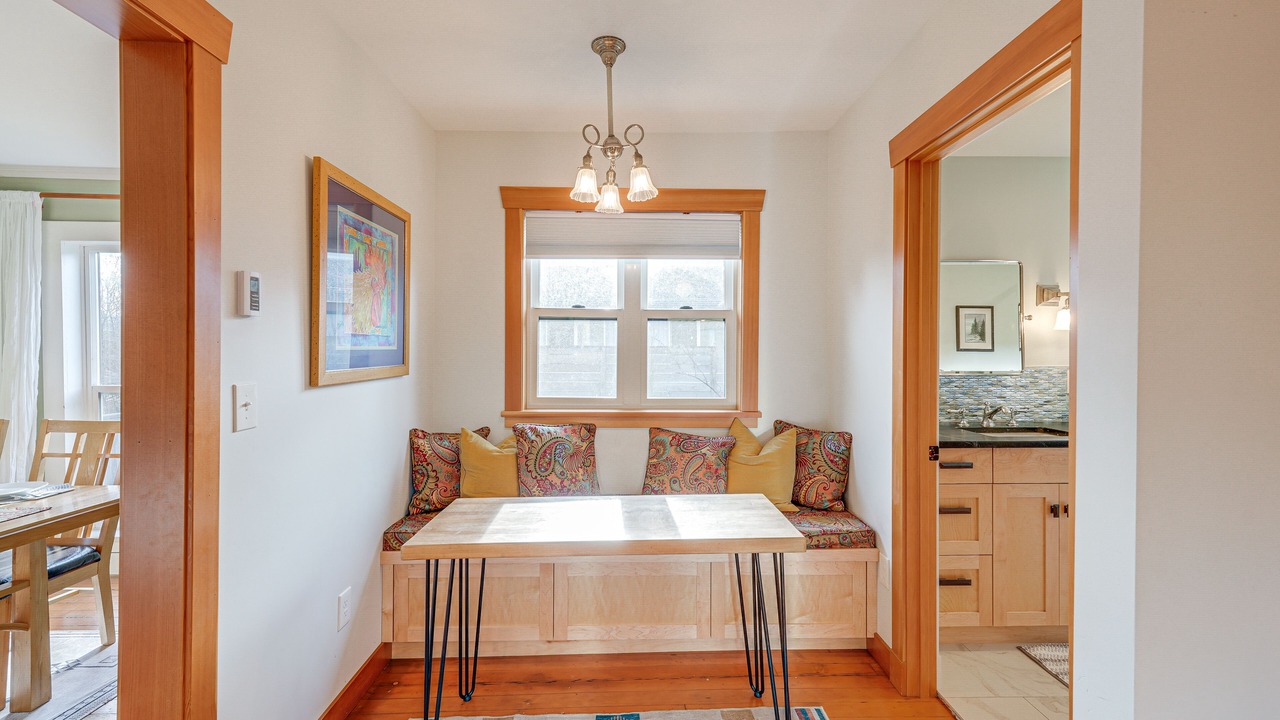 Photo of Others in Columbia