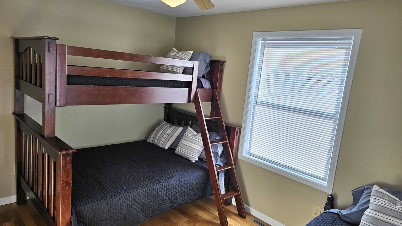 Photo of Bedroom in Oswego