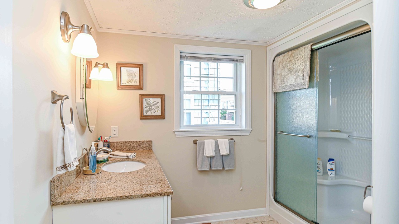 Photo of Bathroom in Wells Beach