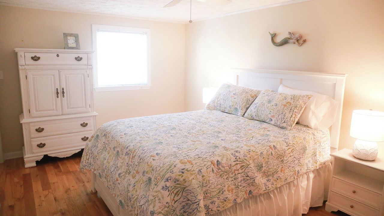 Photo of Bedroom in Wells Beach