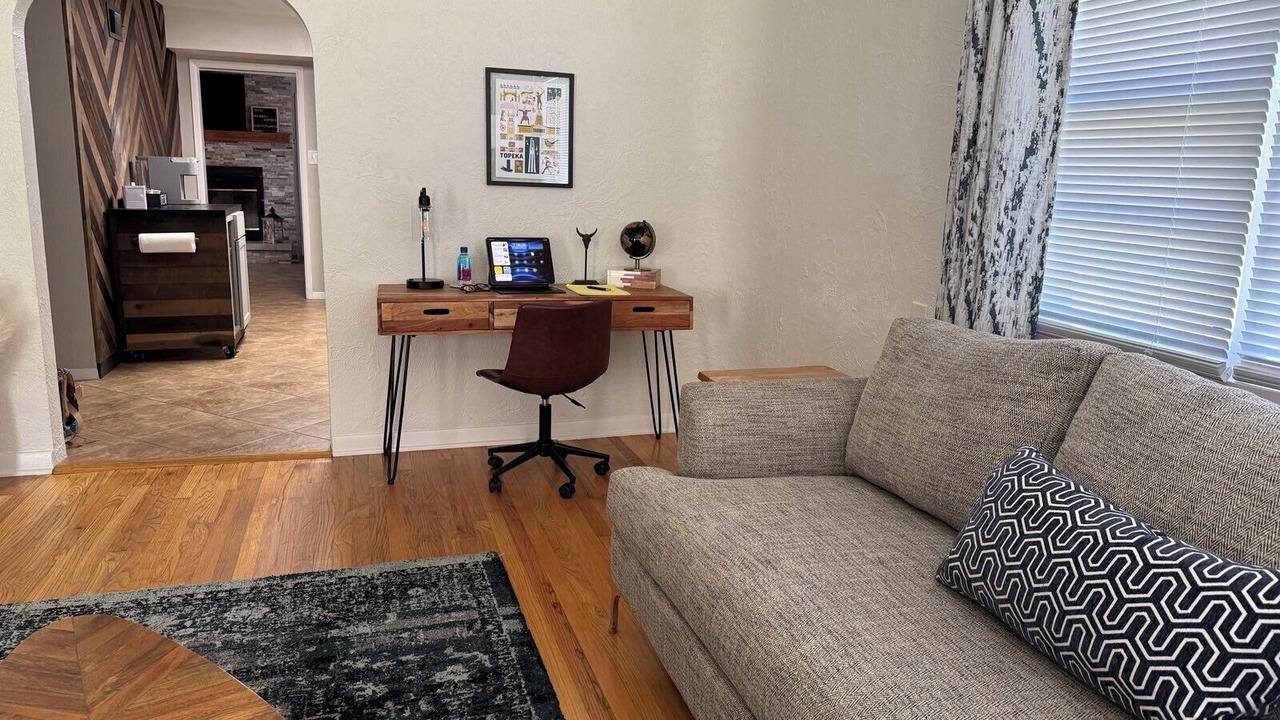 Photo of Livingroom in Topeka