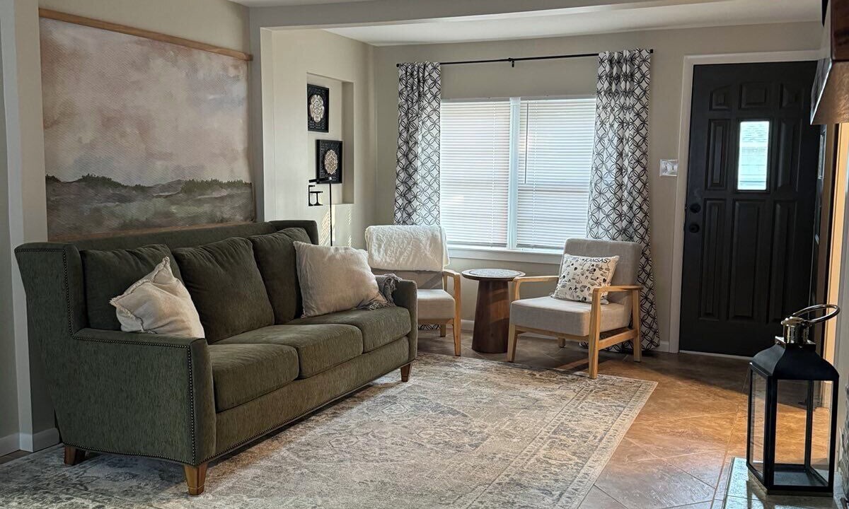 Photo of Livingroom in Topeka