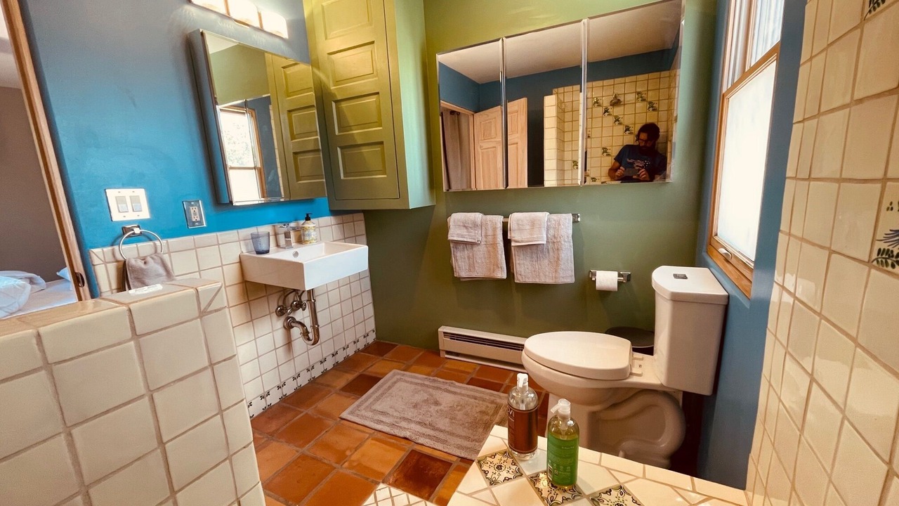 Photo of Bathroom in Cerrillos
