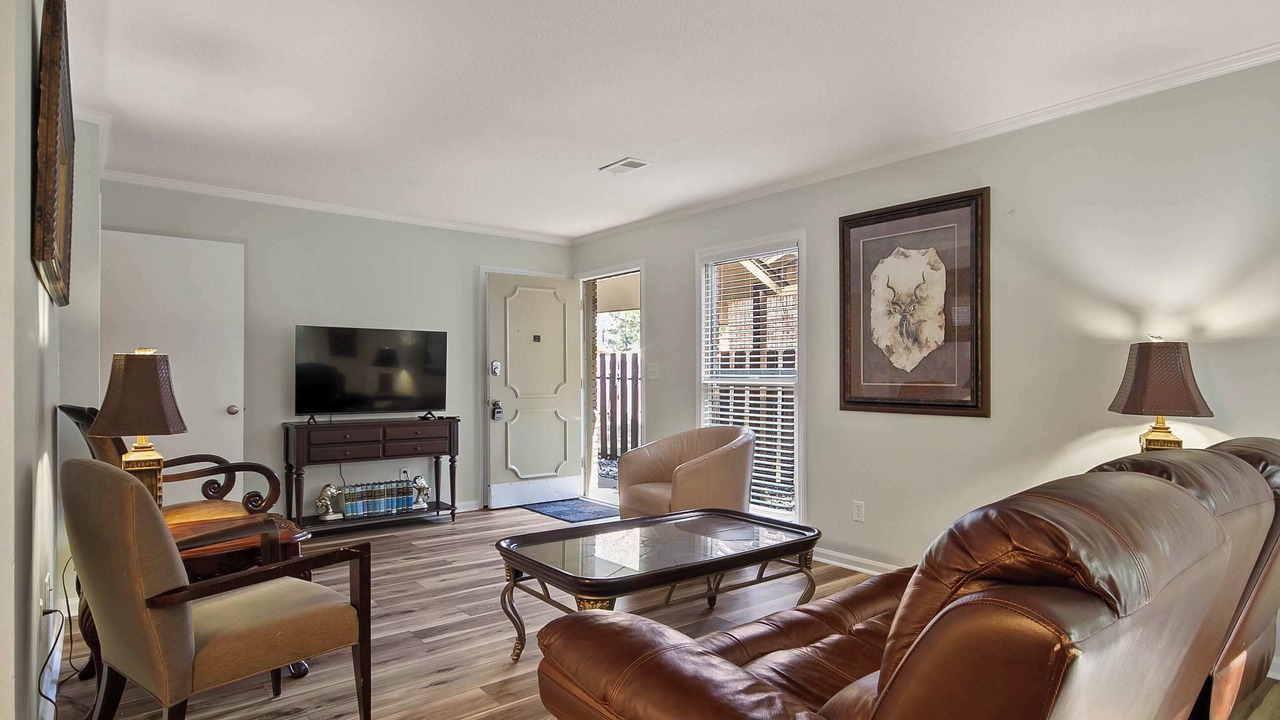 Photo of Livingroom in Northport