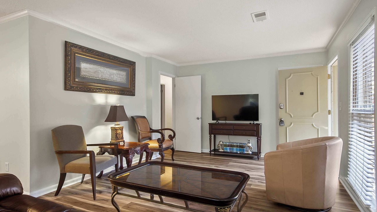 Photo of Livingroom in Northport