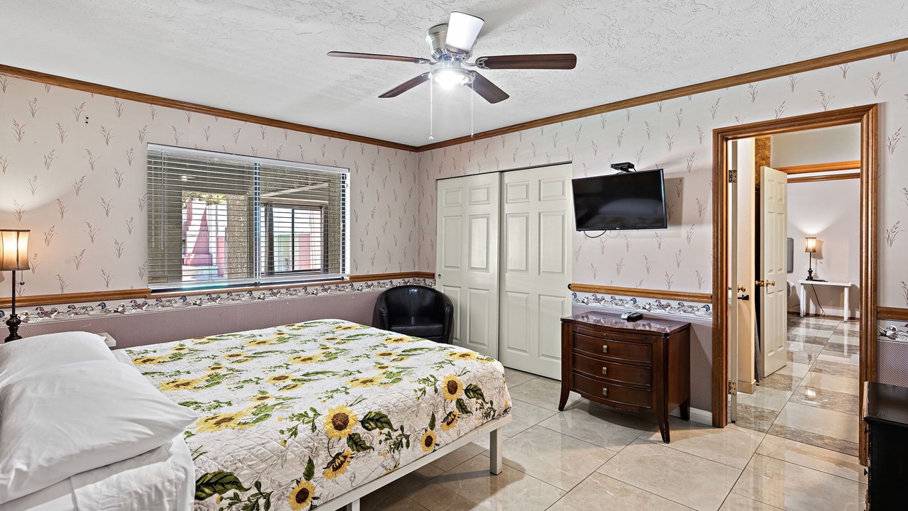 Photo of Bedroom in Silverado Ranch