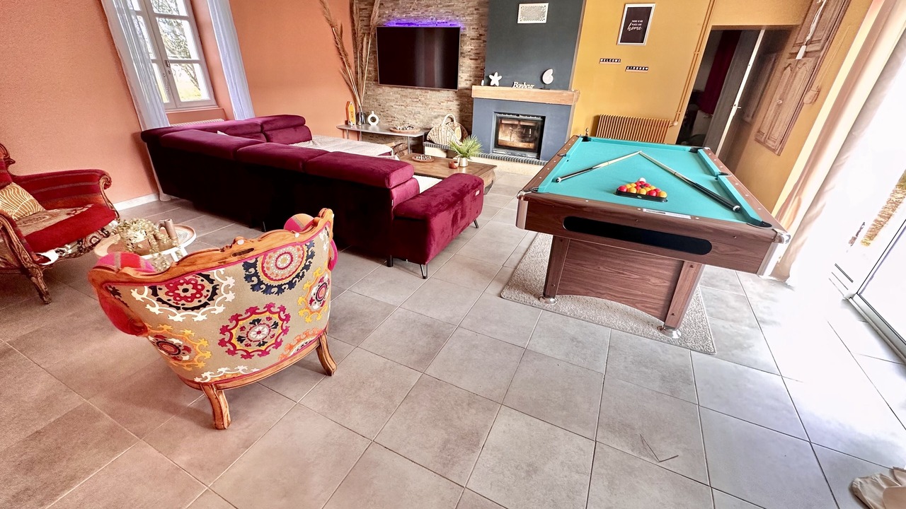 Photo of Livingroom in Chaunay