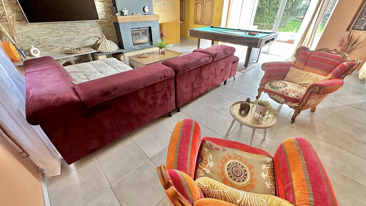 Photo of Livingroom in Chaunay