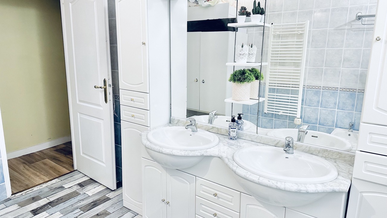 Photo of Bathroom in Chaunay