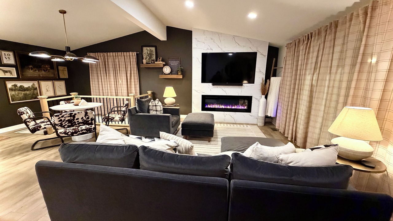 Photo of Livingroom in Waverly