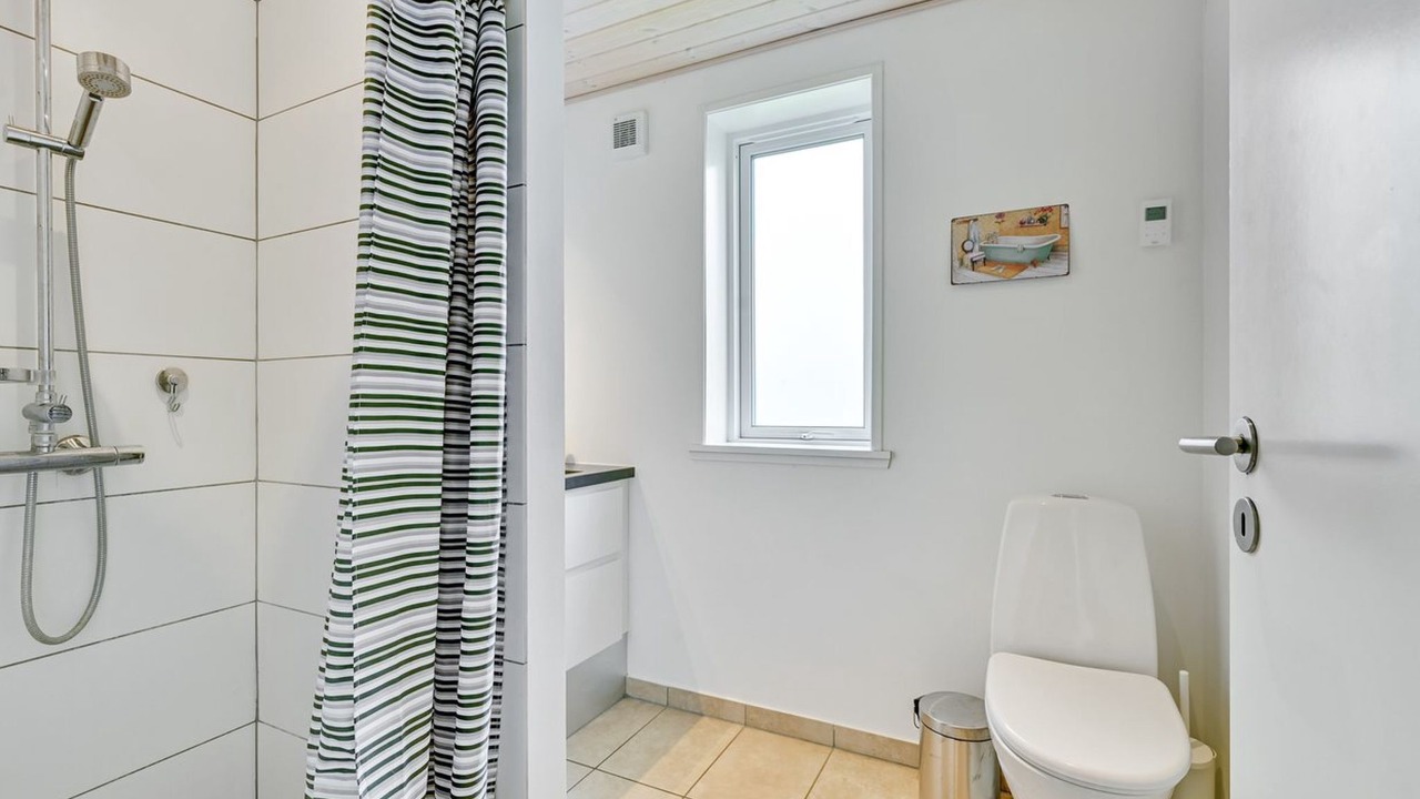 Photo of Bathroom in Lohals