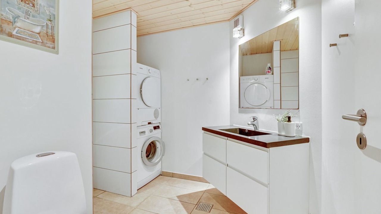 Photo of Bathroom in Lohals