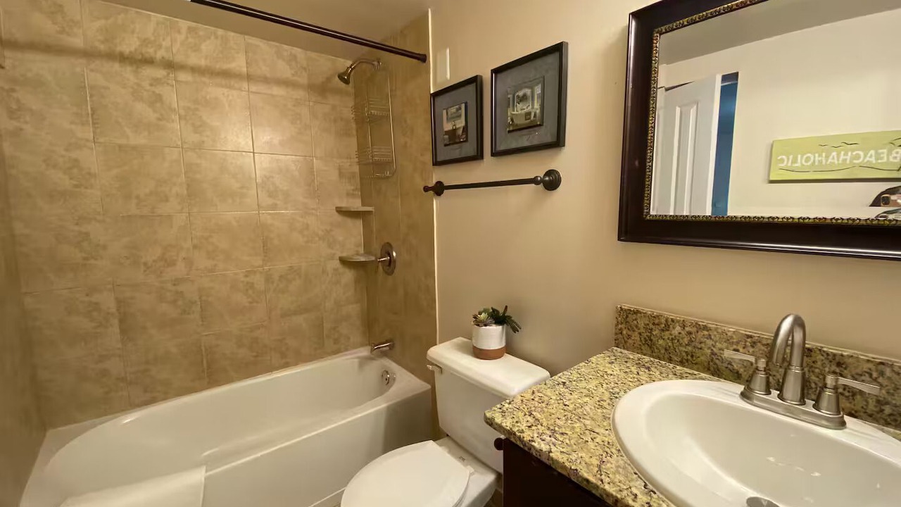 Photo of Bathroom in Green Lake