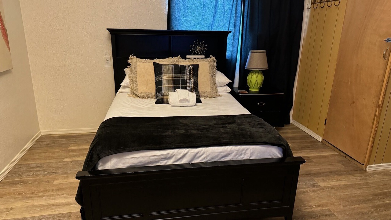 Photo of Bedroom in Northeast Heights