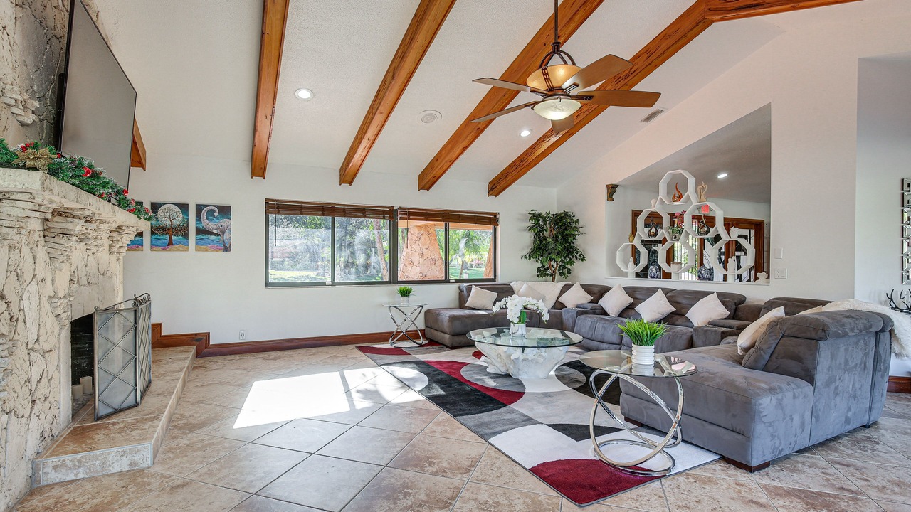 Photo of Bedroom in Coral Springs