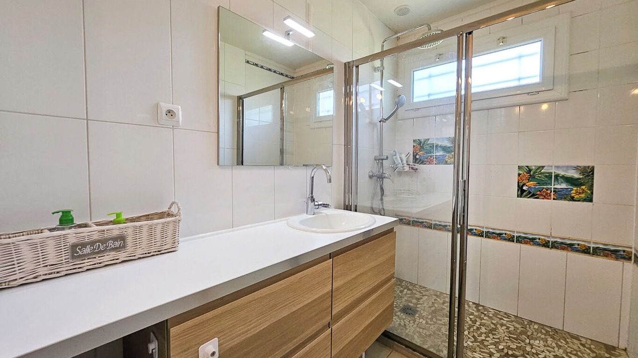 Photo of Bathroom in Touques
