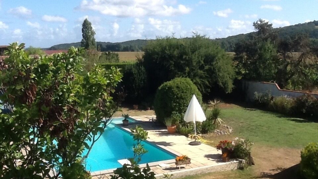 Photo of Others in Sarron