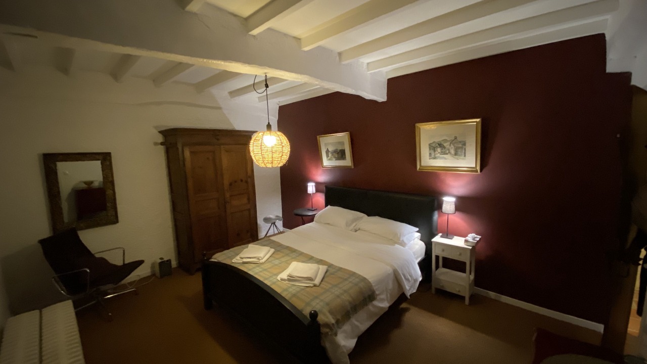 Photo of Others in Sarron