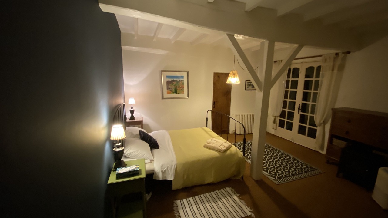 Photo of Others in Sarron