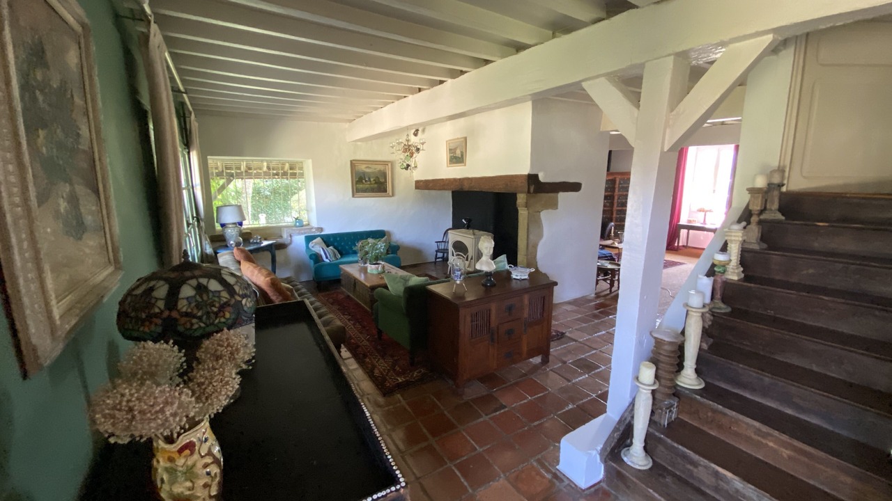 Photo of Others in Sarron