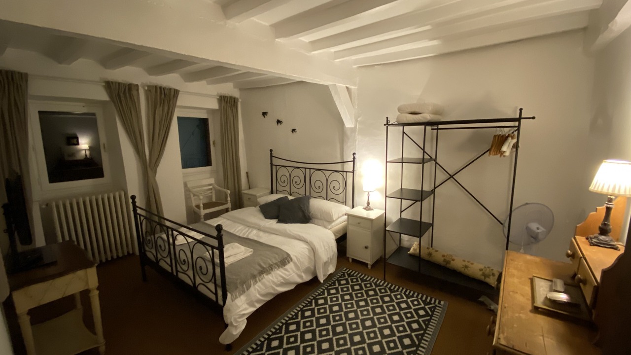 Photo of Others in Sarron