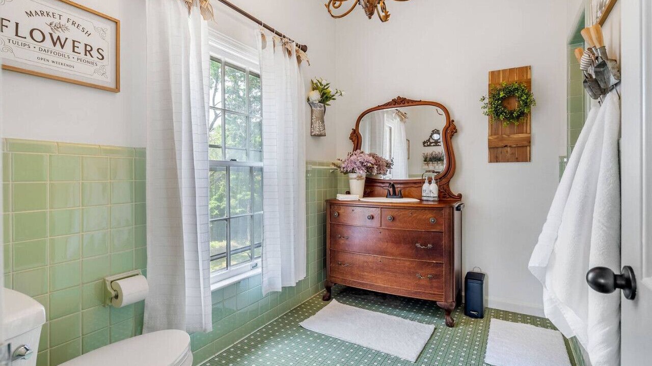 Photo of Bathroom in Fort Smith