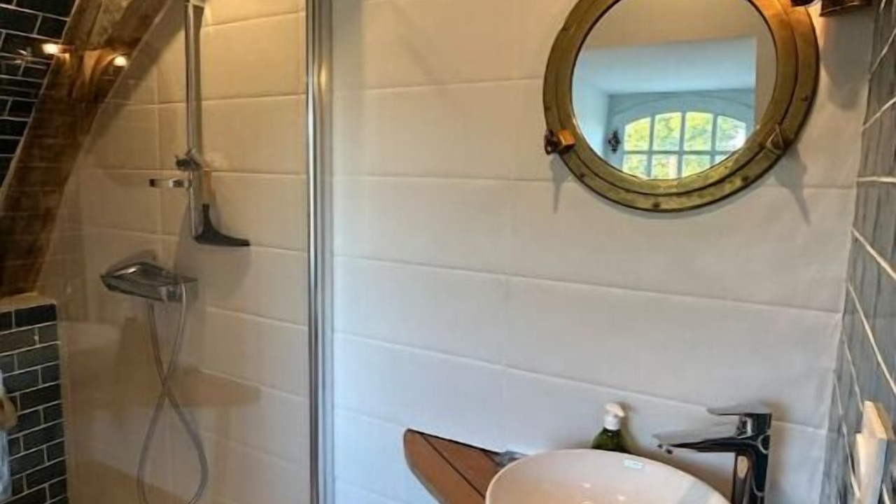 Photo of Bathroom in Feneu
