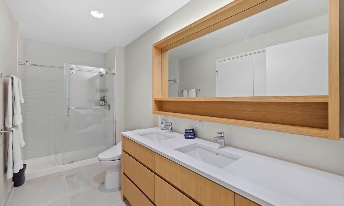 Photo of Bathroom in Ala Moana