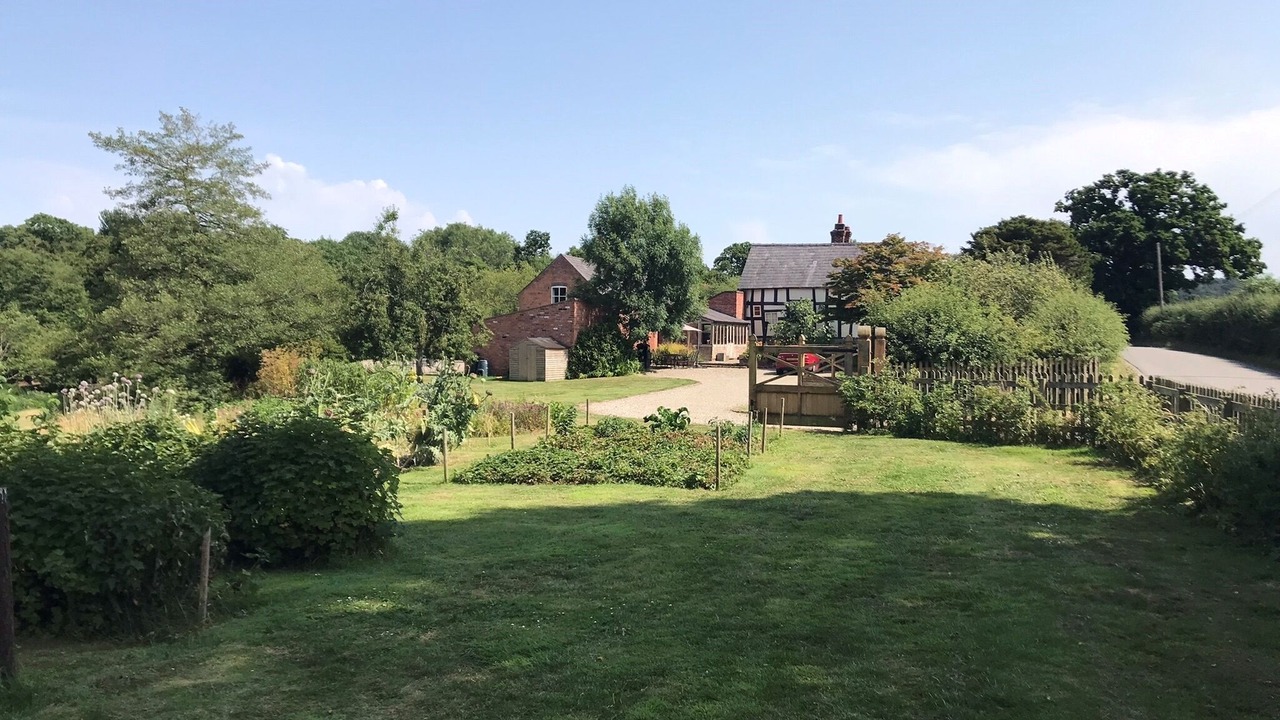 Photo of Outdoor in Malpas