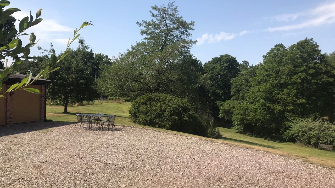 Photo of Outdoor in Malpas