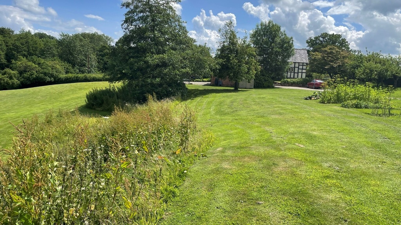 Photo of Outdoor in Malpas