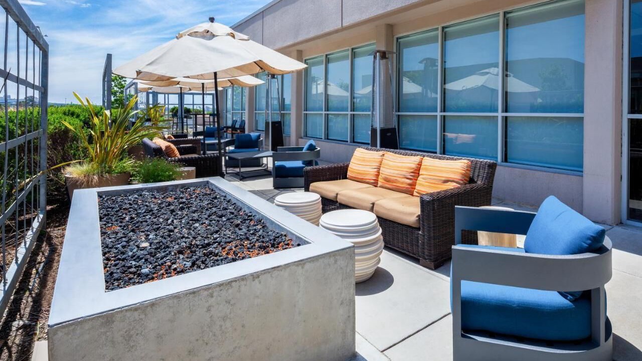 Photo of Livingroom in Bay Area