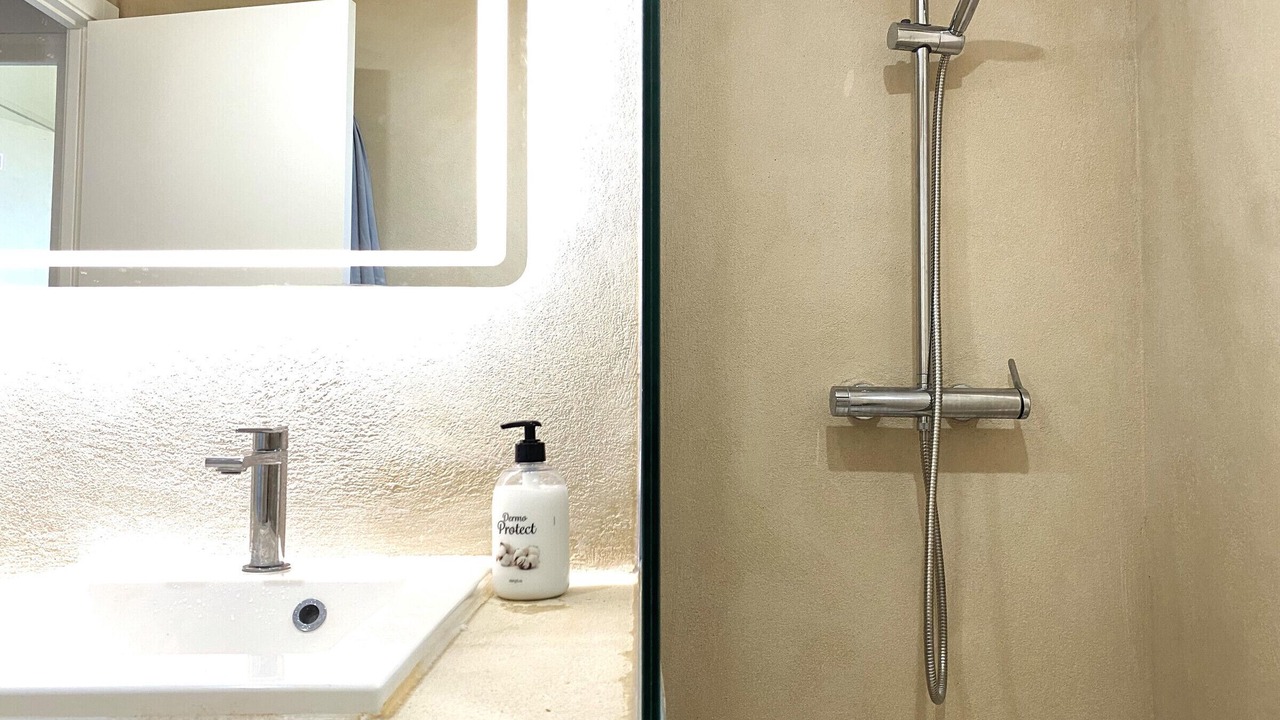 Photo of Bathroom in Bon Relax