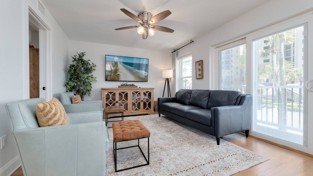 Photo of Livingroom in Jacksonville Beach