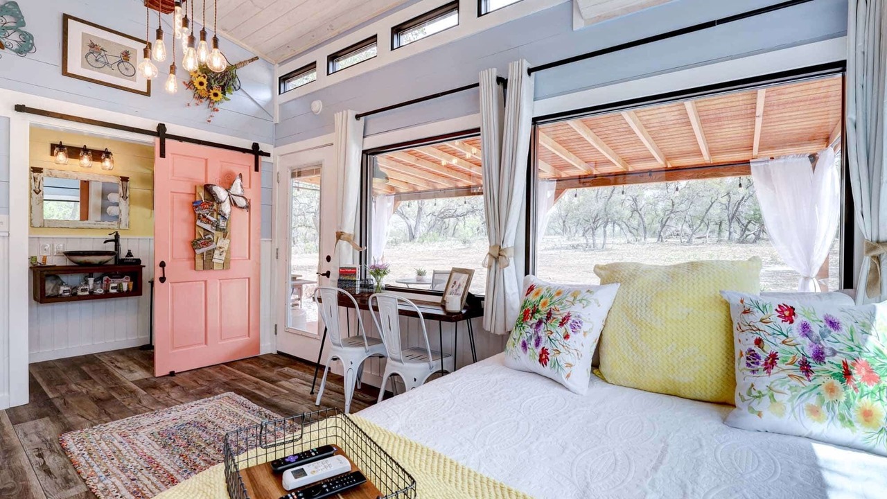 Photo of Bedroom in Hondo