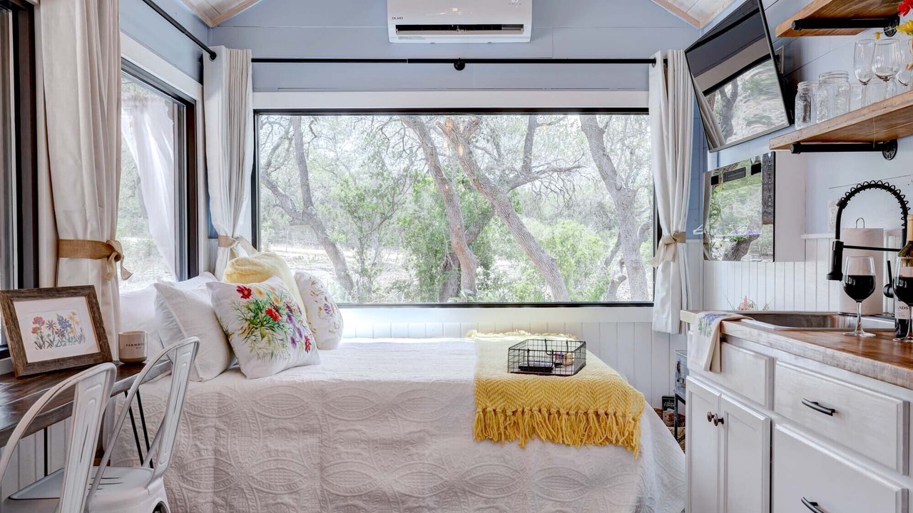 Photo of Bedroom in Hondo