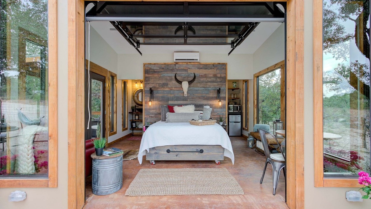 Photo of Bedroom in Hondo