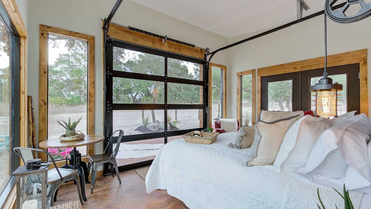 Photo of Bedroom in Hondo