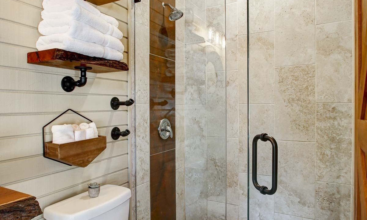 Photo of Bathroom in Hondo