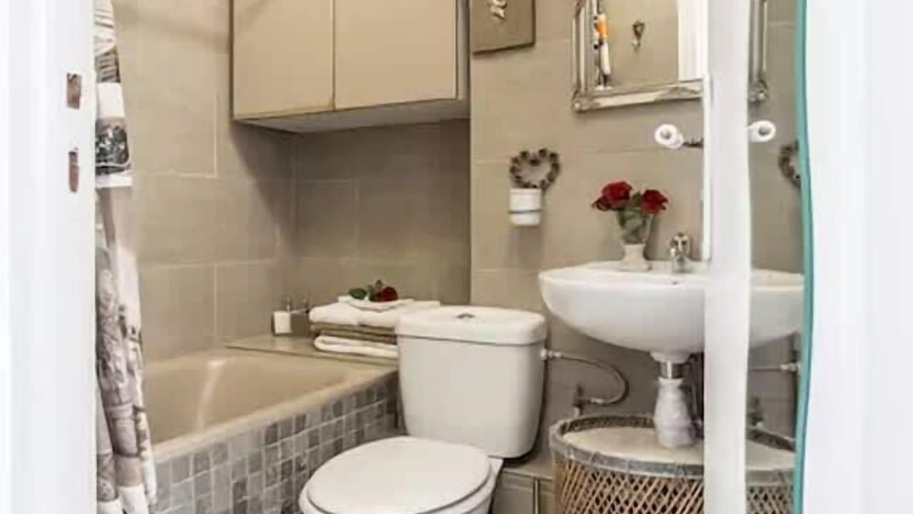 Photo of Bathroom in Saint-Merri