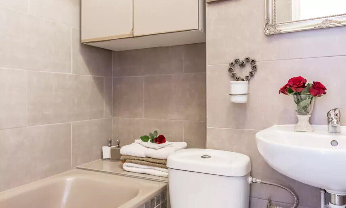 Photo of Bathroom in Saint-Merri